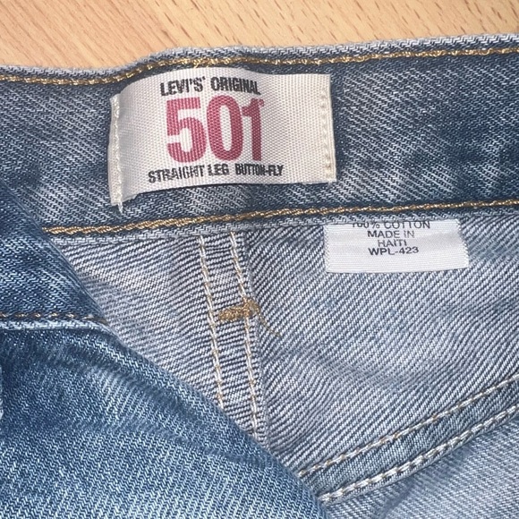 Vintage Levi 501 Denim Shorts - Picture 3 of 5